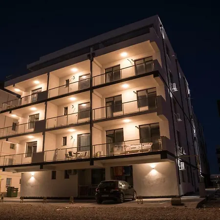Appartamento With Beautiful 50 Sqm Terrace Năvodari